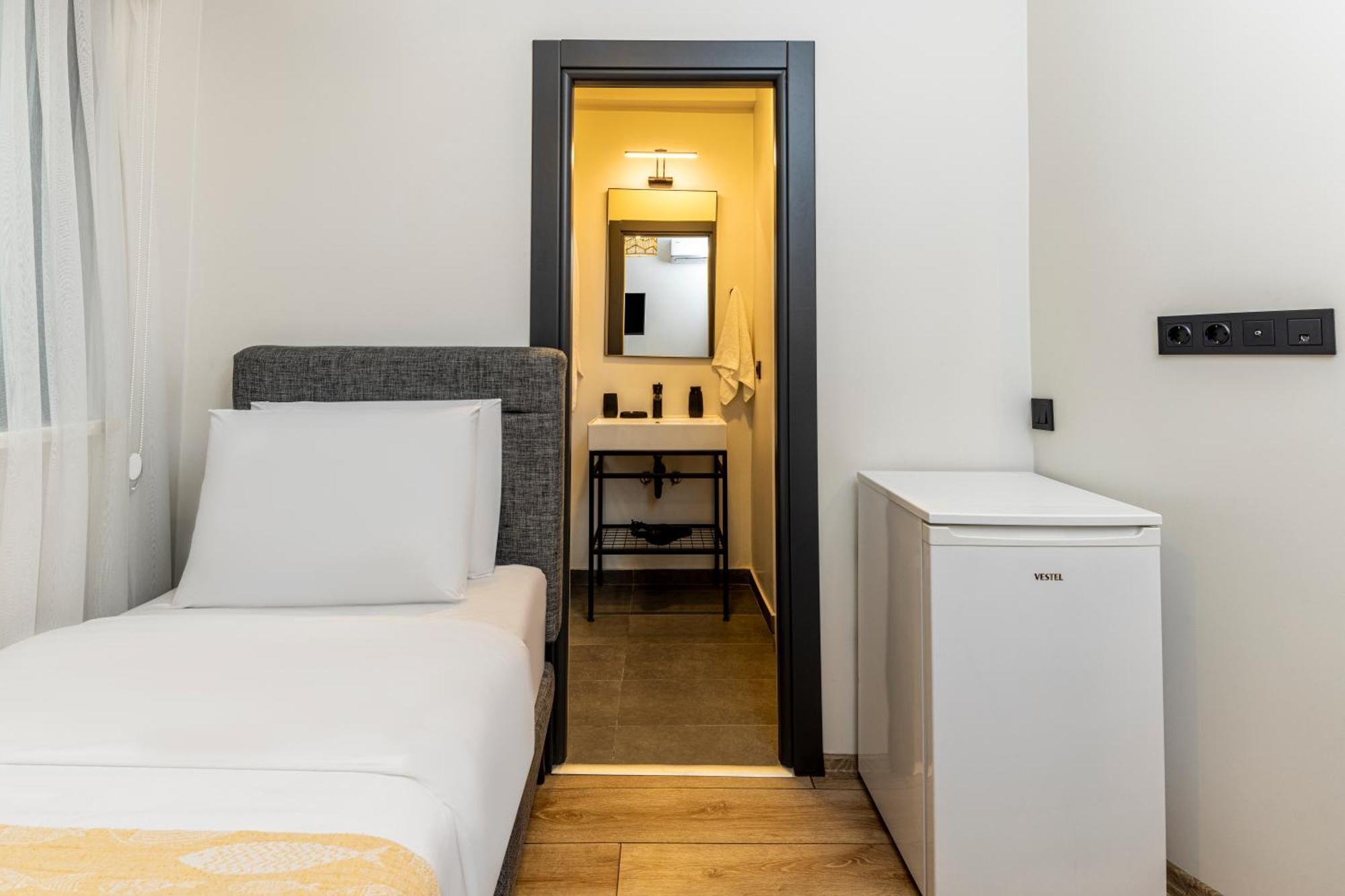 Mariposa Rooms Taksim Istanbul Exterior photo