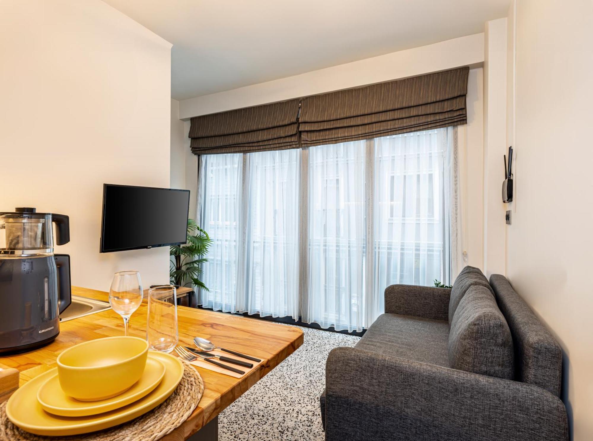 Mariposa Rooms Taksim Istanbul Exterior photo